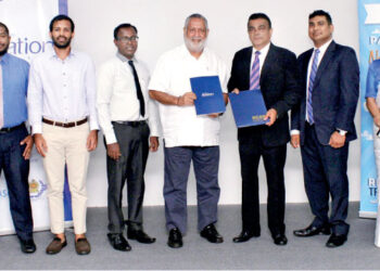 SriLankan Aviation College spreads wings to North and East