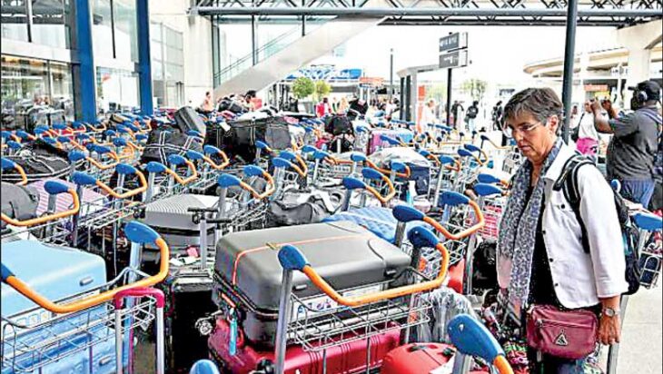 Paris airport pandemonium as bag handler breaks